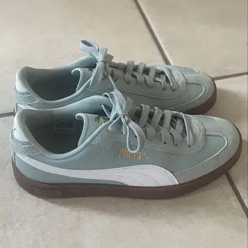Puma 라이트 블루 스니커즈