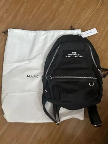 MARC JACOBS 블랙 백팩