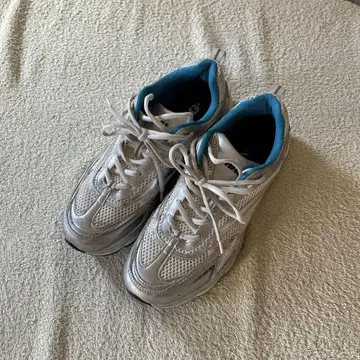 Zara rhuigi sneaker