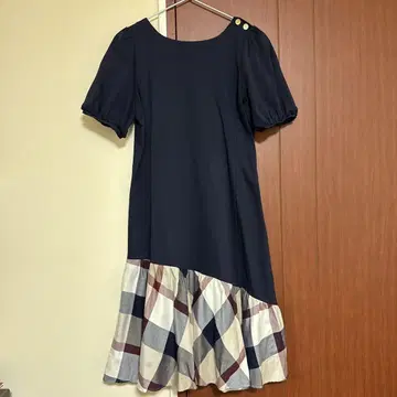 블루 라벨 한정 네이비 반팔 비대칭 원피스