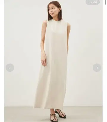 미라 오웬 크루넥 허리 스티치 스트레이트 컷 원피스