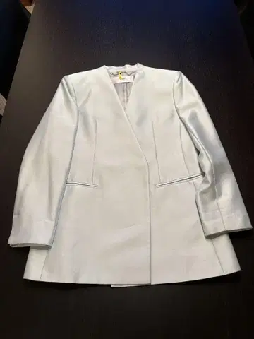 ADORE 어도어 라이트 블루 노카라 재킷