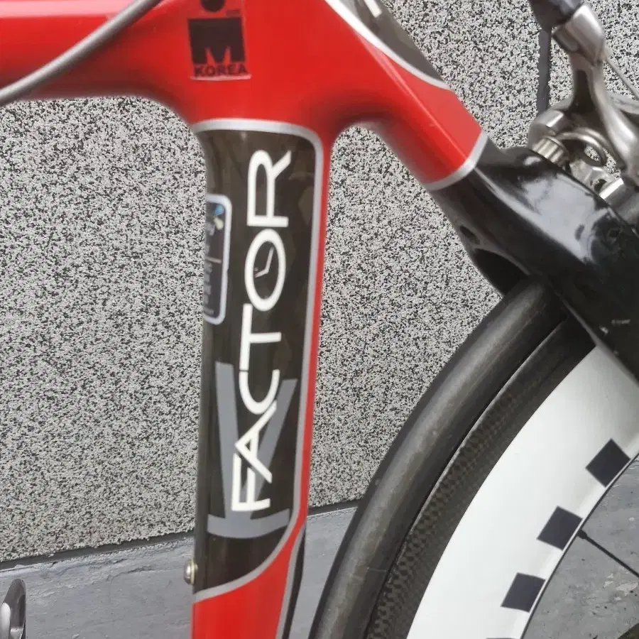 KUOTA カーボン TTバイク Dura-Ace Roval CLX60 KUOTA カーボン TTバイク Dura-Ace Roval CLX60