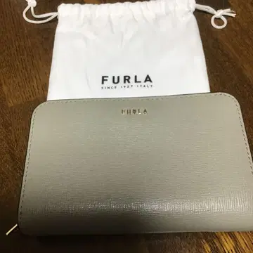 FURLA 그레이 반지갑 (수납 가방, 박스 포함)