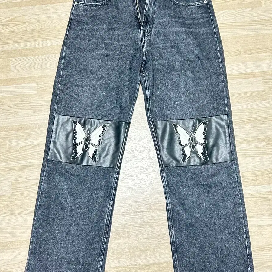 아워레가시 써드컷 슈메틀링 패치 데님(30)