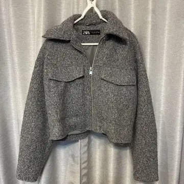 ZARA 부클레 크롭 자켓