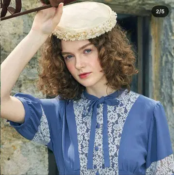 안 어나더 앙제라스 레이스 절개 보타이 원피스 블루