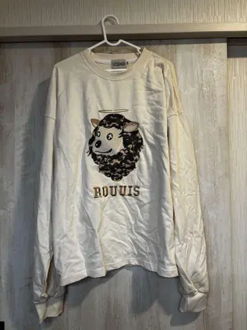 ROUUIS 아이보리 긴팔 티셔츠