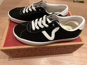 VANS 블랙/화이트 스니커즈
