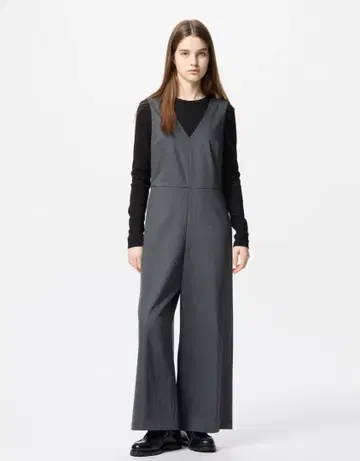 UNIQLO 다크 그레이 점프수트 새상품 M 사이즈
