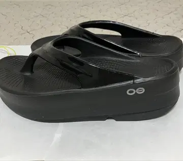 Oofos 우메가 리커버리 샌들 통굽 23cm