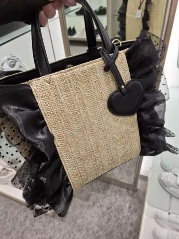 DIANA 다이애나 과감한 프릴 장식의 주인공급 미니 토트 BAG