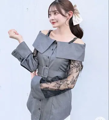 NOMAE 벨트 오프숄 셔츠 그레이