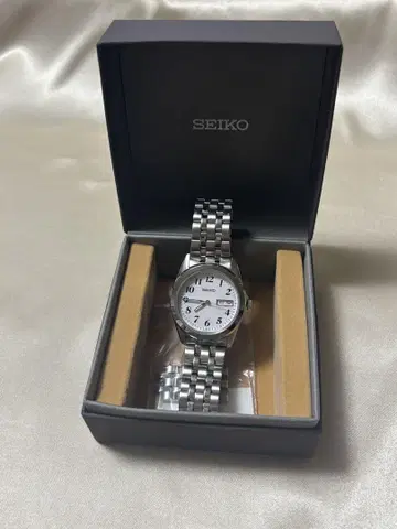 SEIKO 실버 스테인리스 손목시계 박스 포함