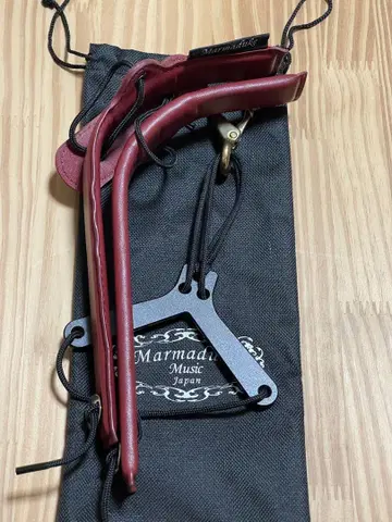 Marmaduke 색스 페더 스트랩 III 와인 (마마듀크)