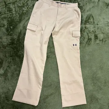 UNDER ARMOUR 카고 팬츠 베이지 79