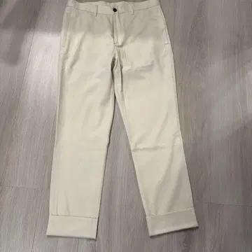 ZARA 크림색 슬랙스 EUR 40