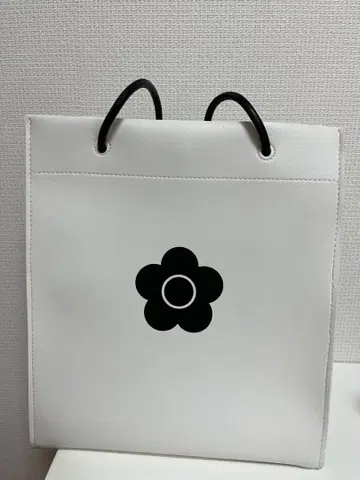 MARY QUANT 화이트 토트백
