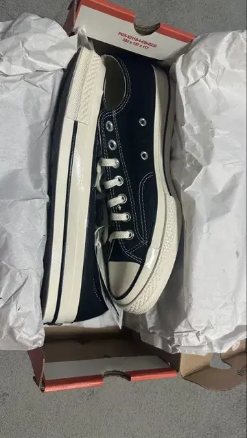CONVERSE 블랙 로우컷 스니커즈