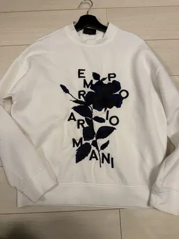 EMPORIO ARMANI 화이트 트레이닝복