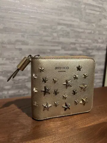 JIMMY CHOO 골드 스터드 장식 반지갑