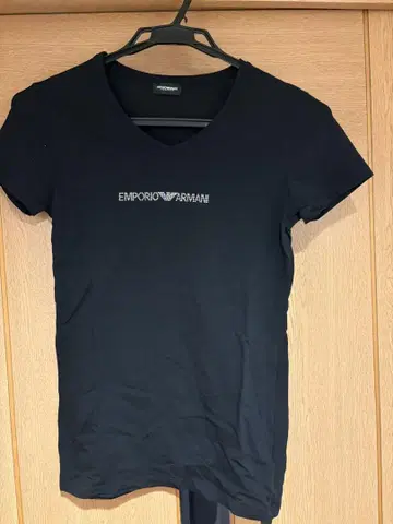 EMPORIO ARMANI 블랙 티셔츠 XL