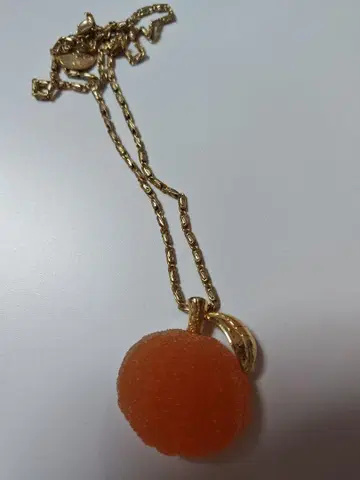 Q-pot 오렌지 젤리 목걸이
