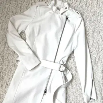 [ 폐점 SALE 마지막 날 ] Stradivarius | 코트