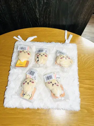 치이카와 토끼 투성이 복권 E상 5종 봉제 인형 배지 토끼