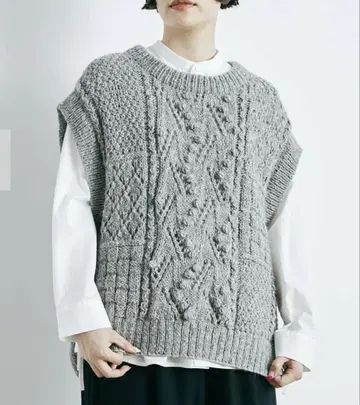 buoybuoy PELU HANDKNIT 패치워크 베스트