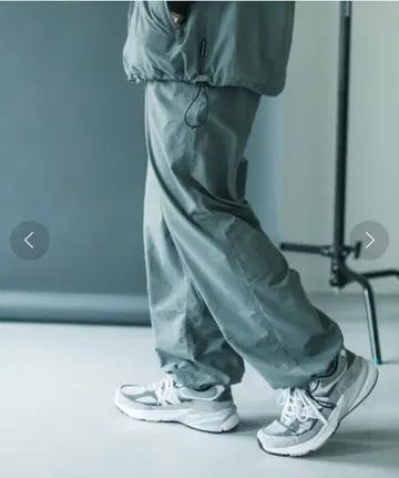 BURLAP OUTFITTER x DOORS 별주 나일론 트랙 팬츠