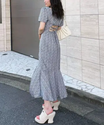 SPIRALGIRL 스파이럴걸 백 레이스업 슬릿 롱 원피스