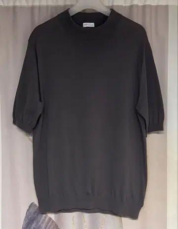 STRASBURGO 스트라스부르고 모크넥 니트 티셔츠 토프