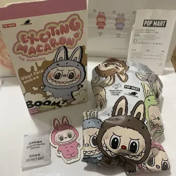 LABUBU Macarons LycheeBerry