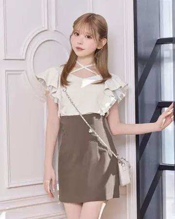미셸 마카롱 허리라인 슬림 레그 스커트 모카 베이지