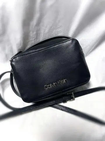 Calvin Klein 숄더백