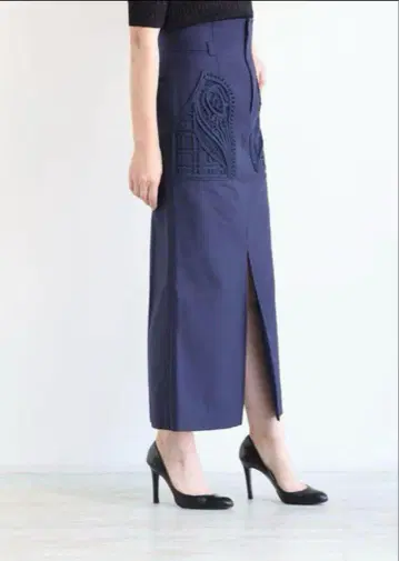 Mame Kurogouchi 코드 자수 스커트 네이비
