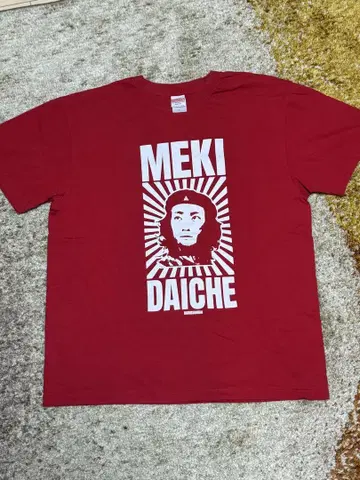 하루카미라이 MEKI DAICHE 그래픽 T셔츠 레드