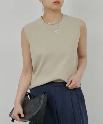 개럴개런트 아이시 코튼 슬리브리스 니트
