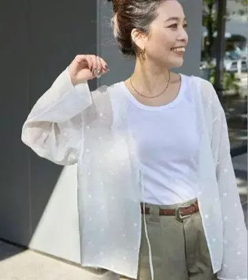 BC.STOCK 도트 자수 리본 블라우스 화이트