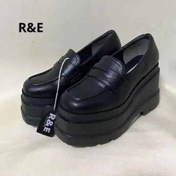 새상품 R&E 트리플 밑창 x 스퀘어토 통굽 코인 로퍼 S