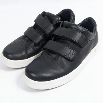 AREth I velcro 아이벨크로 가죽 스니커즈 24cm 블랙 화이트