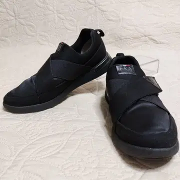 le coq sportif 르꼬끄 스포르티브 슬립온 스니커즈