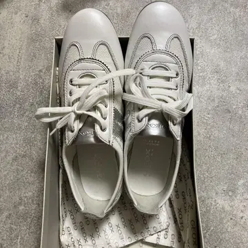 GEOX 스니커즈