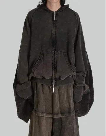SANKUANZ (상콴즈) SPLICED WASHED HOODIE
