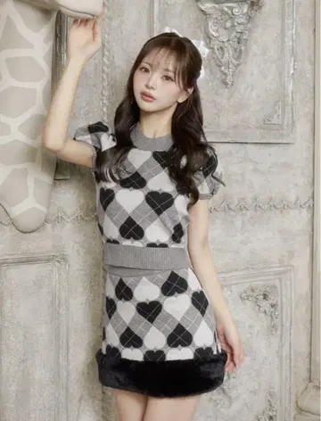 다리치 아가일 하트 체크 니트 셋업 GRY 그레이
