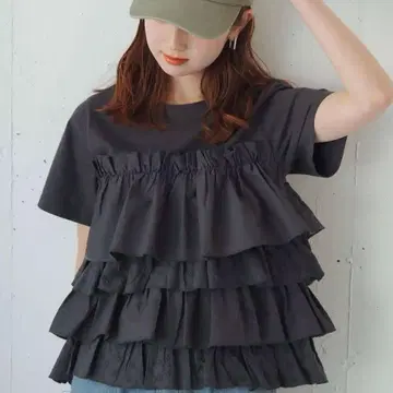 tiptop 티어드 뷔스티에 도킹 T셔츠 블랙