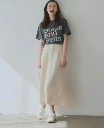 MY WEAKNESS 토모사카 리에 프린트 티셔츠 차콜 S 사이즈