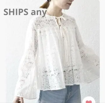 [새상품] SHIPS any 플라워 레이스 자수 시어 블라우스
