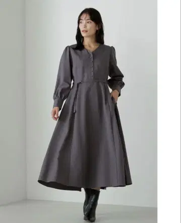 내추럴 뷰티 베이직 V넥 패널 라인 원피스